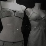 Vintage Röntgenaufnahmen weibliche Oberkörper-Silhouetten in Unterwäsche, Shape und Slim Fit Vergleich